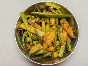 Alu Bhindi by Priyanka Datar