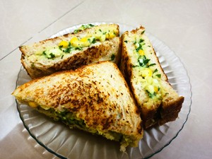Sweetcorn Spinach Sandwich by Priyanka Datar